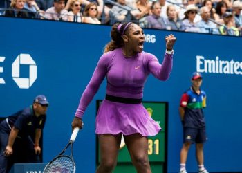 Williams, a six-time US Open winner, romped to a 6-3, 6-4 victory over Croatian 22nd seed Petra Martic to set up a quarter-final with China's Wang Qiang.
