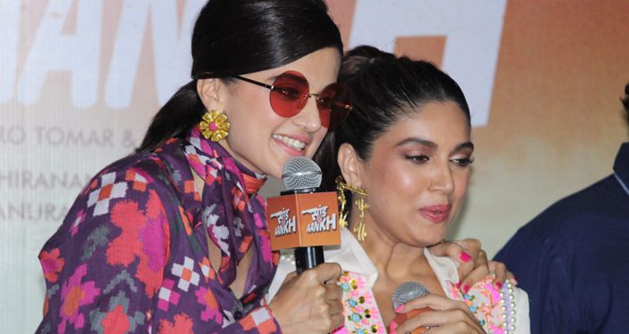Taapsee Pannu (L) and Bhumi Pednekar