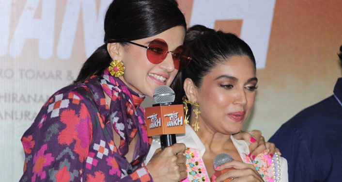 Taapsee Pannu (L) and Bhumi Pednekar