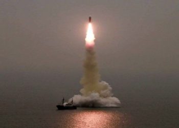 North Korea launches missile into sea amid US-S Korea drills