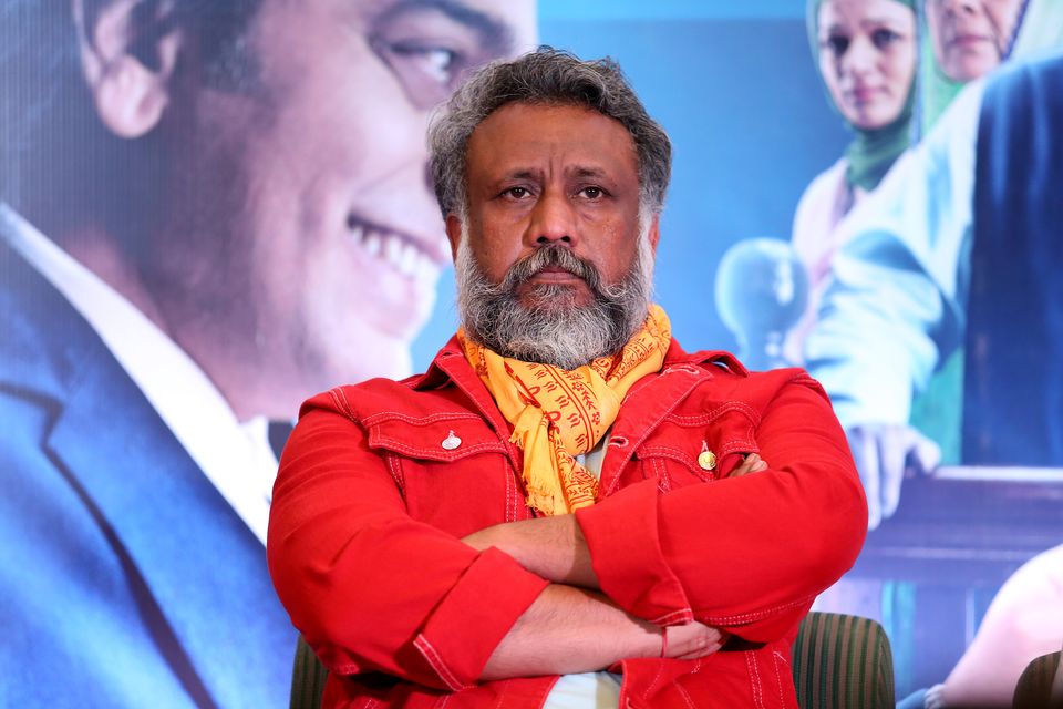 He's a bad actor and we like bad acting': Anubhav Sinha trolls PM Modi for  cleaning beach - OrissaPOST