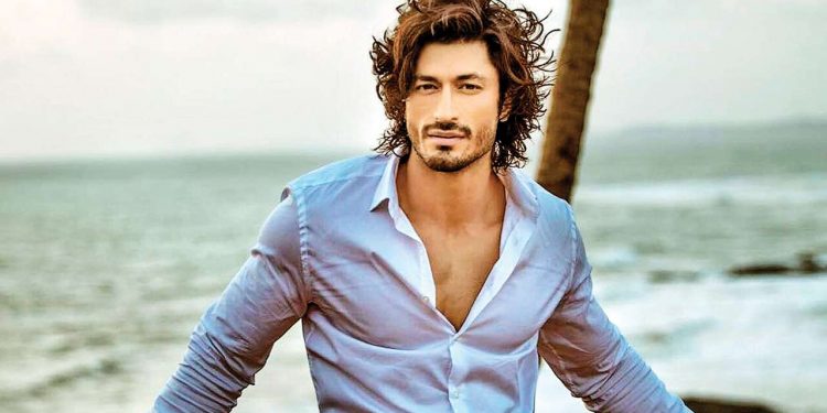 Vidyut Jammwal starts shooting for Khuda Hafiz