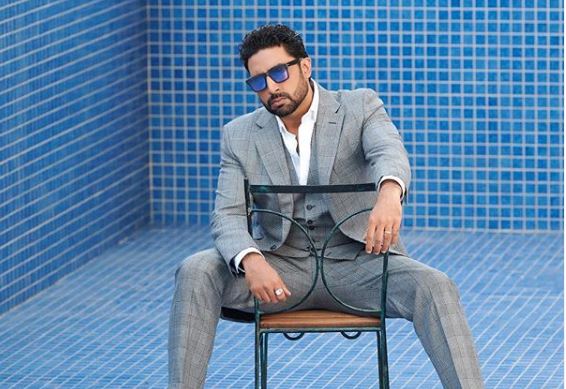 Abhishek shoots for his next at Qutub Minar