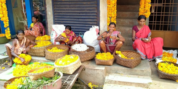 Jeypore denizens go on shopping spree for Deepavali 