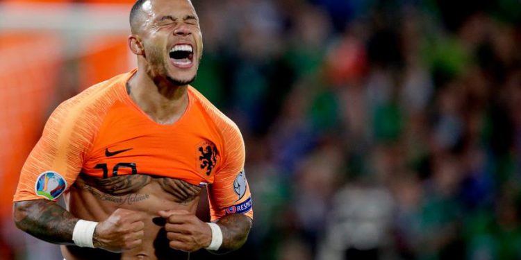 Memphis Depay celebrates after scoring against Northern Ireland