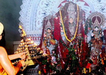 Durga puja starts in Cuttack and Bhubaneswar