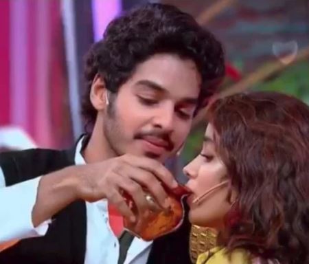 Janhvi Kapoor, Ishaan Khattar’s ‘Karwa Chauth’ pic goes viral