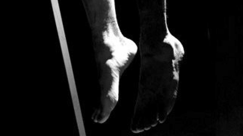 Man commits suicide after immolating his wife