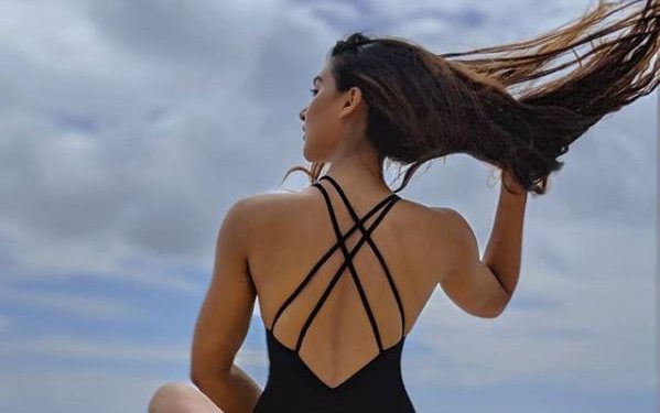 Singer Neeti Mohan's sister Mukti Mohan sizzles in black monokini; See pics