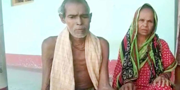 Poverty-stricken man seeks government help for treatment