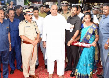 Odisha Chief Minister Naveen Patnaik inaugurating the Mo Sarkar programme at the Sahid Nagar police station, Wednesday 