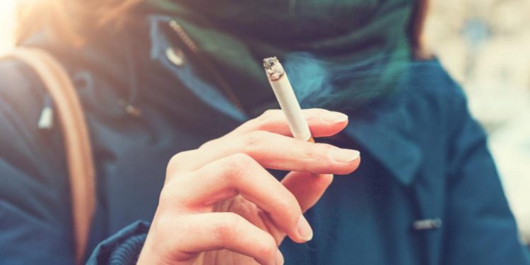 Light smoking still damages lungs: Study
