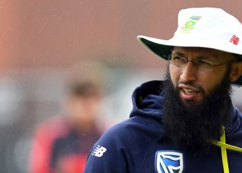 Hashim Amla set to sign for Surrey