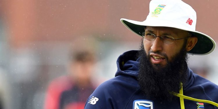 Hashim Amla set to sign for Surrey