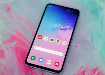 Galaxy S10 update brings slow-motion selfie videos