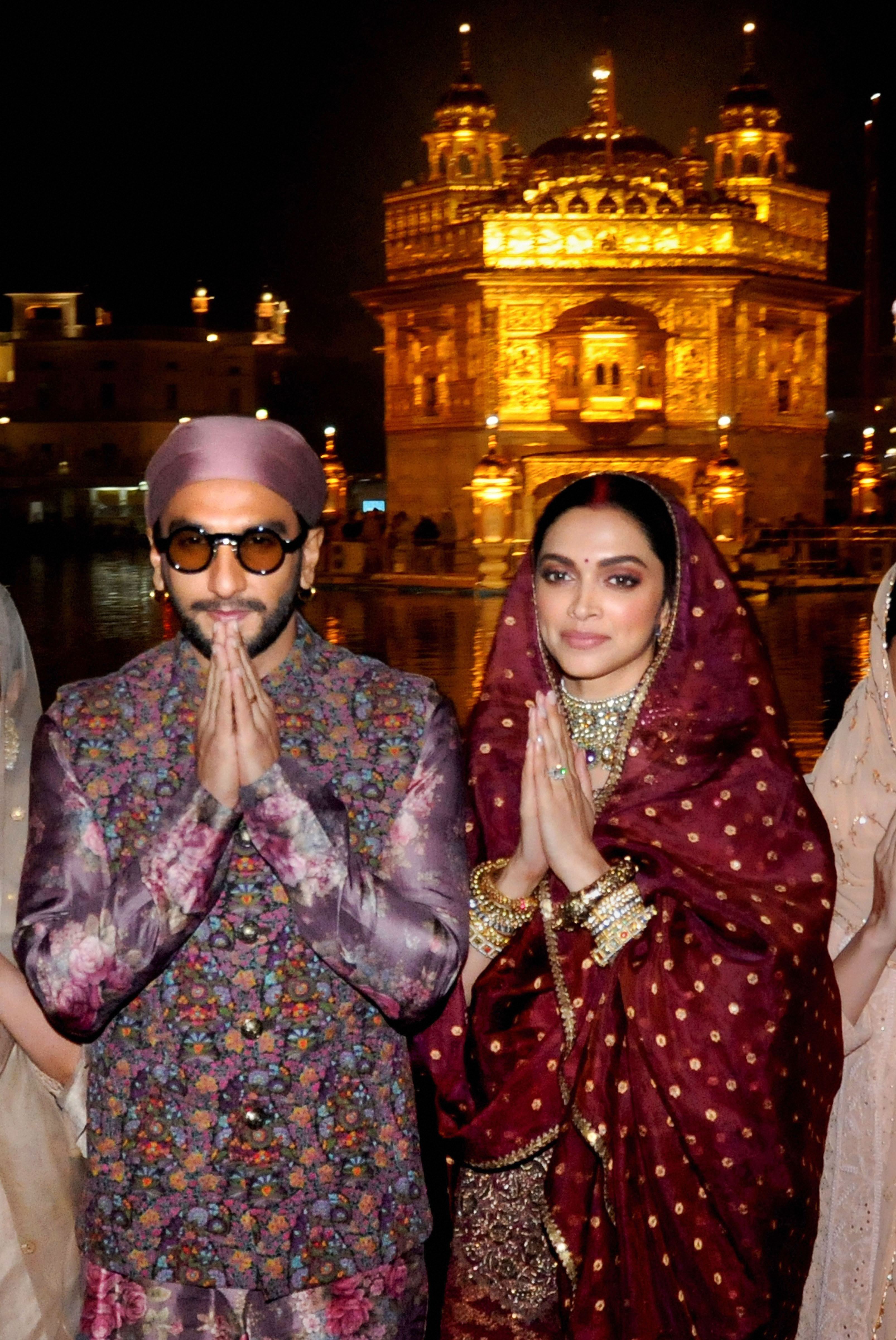 DeepVeer visit Golden Temple on wedding anniversary; see pics