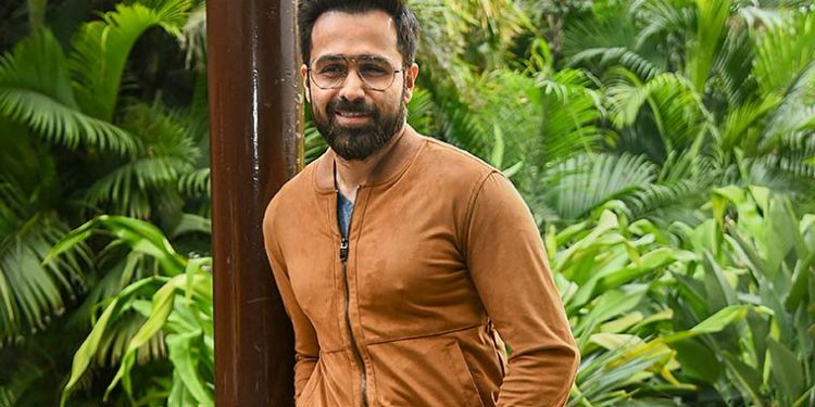 Emraam Hashmi thrilled with response to 'Ishq Nahi Karte' video