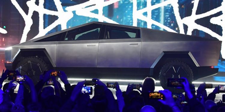 Musk unveils Tesla's electric 'Cybertruck' at $39,000