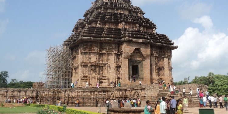 This sea-side Indian temple could pull ships towards its shores