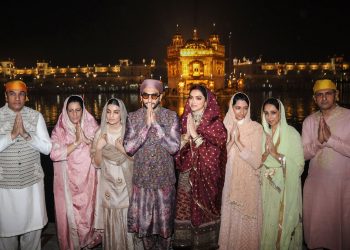 DeepVeer visit Golden Temple on wedding anniversary; see pics