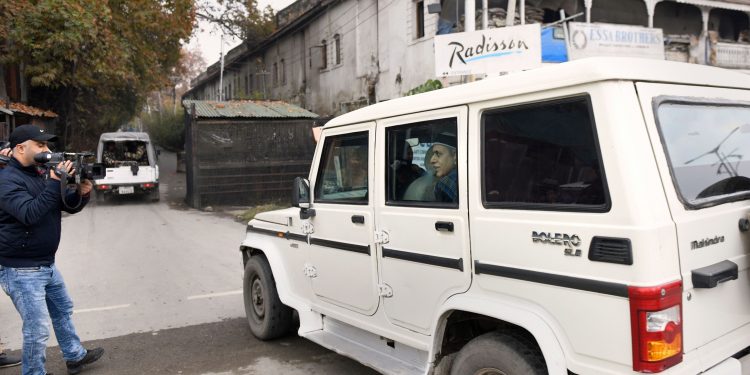 Political prisoners in Srinagar being shifted