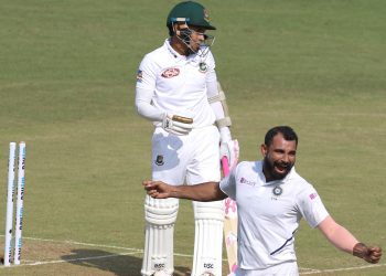 Mohammed Shami is ecstatic after castling Mushfiqur Rahim