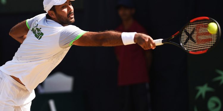 Aisam-ul-Haq Qureshi (pictured) and Aqeel Khan have pulled out of the tournament.