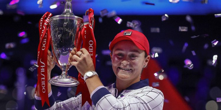 Ashleigh Barty of Australia poses with her trophy
