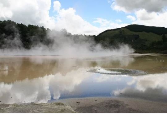 4 most dangerous lakes in the world