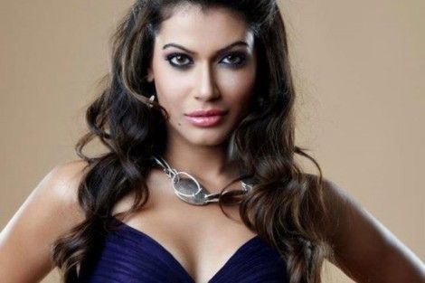 Actress Payal Rohatgi gets bail in objectionable comment case