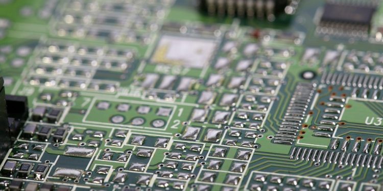 Memory chip market to rebound in 2020: Report