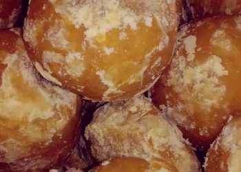 5 amazing health benefits of having jaggery in winter