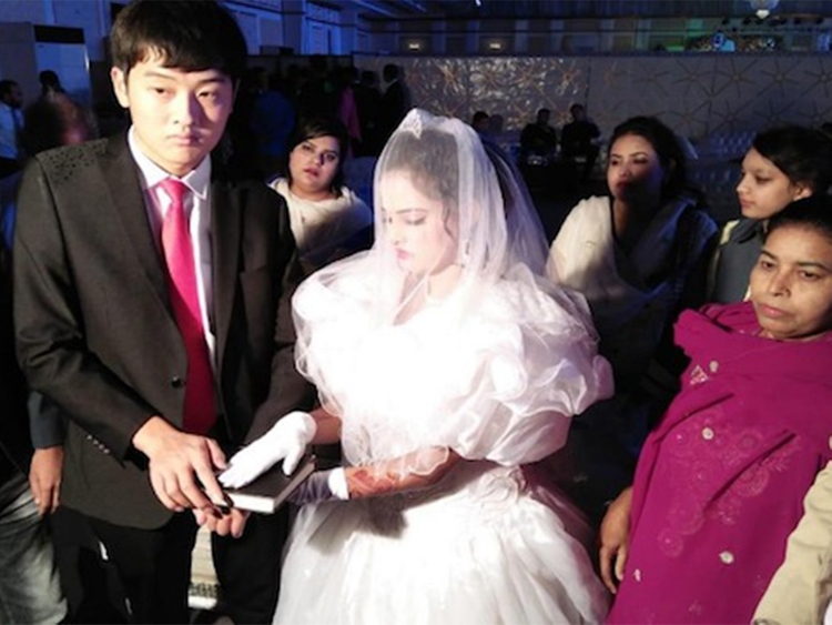 For looking marriage girl pakistani Pakistani Divorced