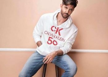 Hrithik Roshan shares the shape of his heart; see pic