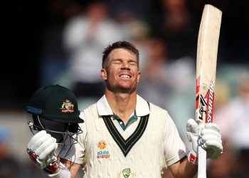 Saturday, Warner hit an unbeaten triple century (335) during the second Test against Pakistan and looked set to pass Lara's 400 mark before skipper Tim Paine declared the innings.