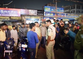 18 arrested in market building violence 3