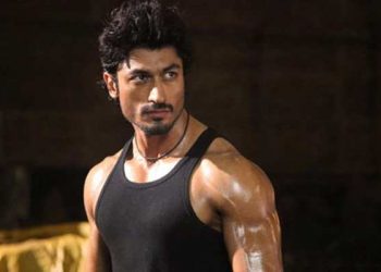 Vidyut Jammwal shooting for 'Khuda Hafiz' in Lucknow