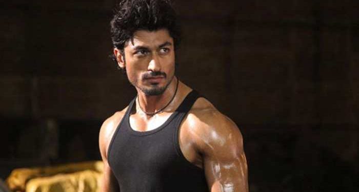 Vidyut Jammwal shooting for 'Khuda Hafiz' in Lucknow