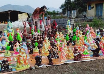 Rajsthani potters smash locals potters' business