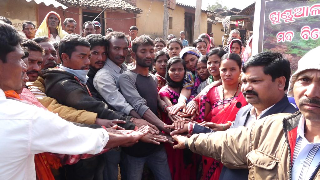 Tribals vow to fight liquor menace