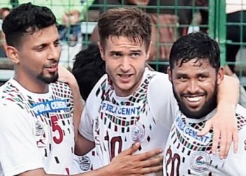 Joseba Beitia (centre) scored the first goal for Mohun Bagan in the I League derby played Sunday