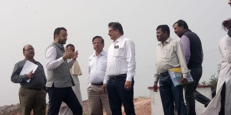 WB team inspects synthetic sea wall