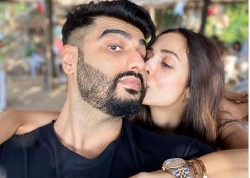 Malaika Arora kissing Arjun Kapoor wins the internet; See pic