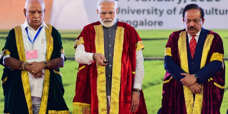 (From left): Karnataka Chief Minister BS Yediyurappa, Prime Minister Narendra Modi and Union Minister Harsh Vardhan