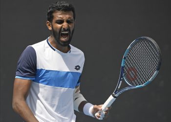 Prajnesh Gunneswaran reacts after missing a shot