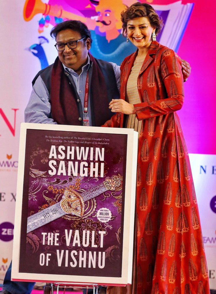 Books kept actor Sonali Bendre grounded during her movie days OrissaPOST