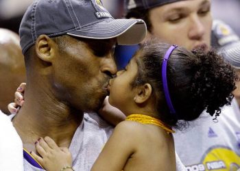 Hindi film industry mourns loss of Kobe Bryant and his daughter