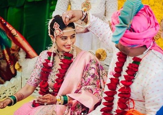Bigg Boss fame Neha Pendse ties knot with BF; see pics
