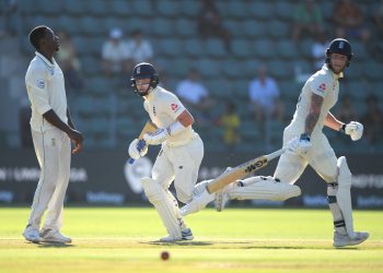 Ben Stokes (L) and Ollie Pope held the England innings together