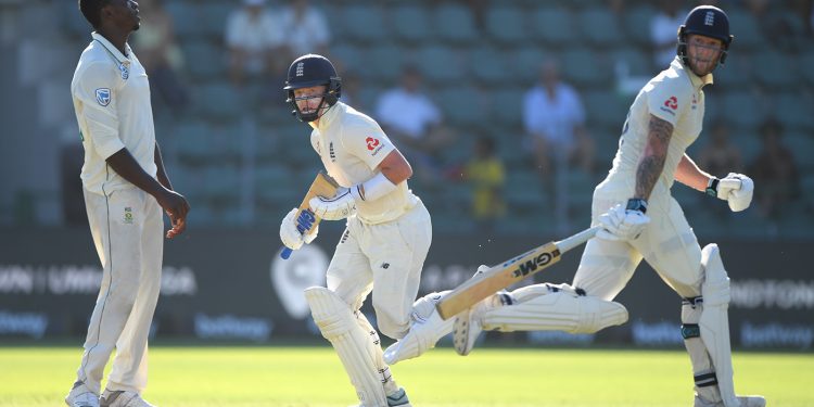 Ben Stokes (L) and Ollie Pope held the England innings together